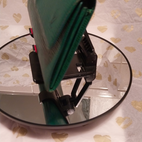 Authentic Louis Vuitton Epi Leather Green  Long  Wallet - Picture 9 of 15